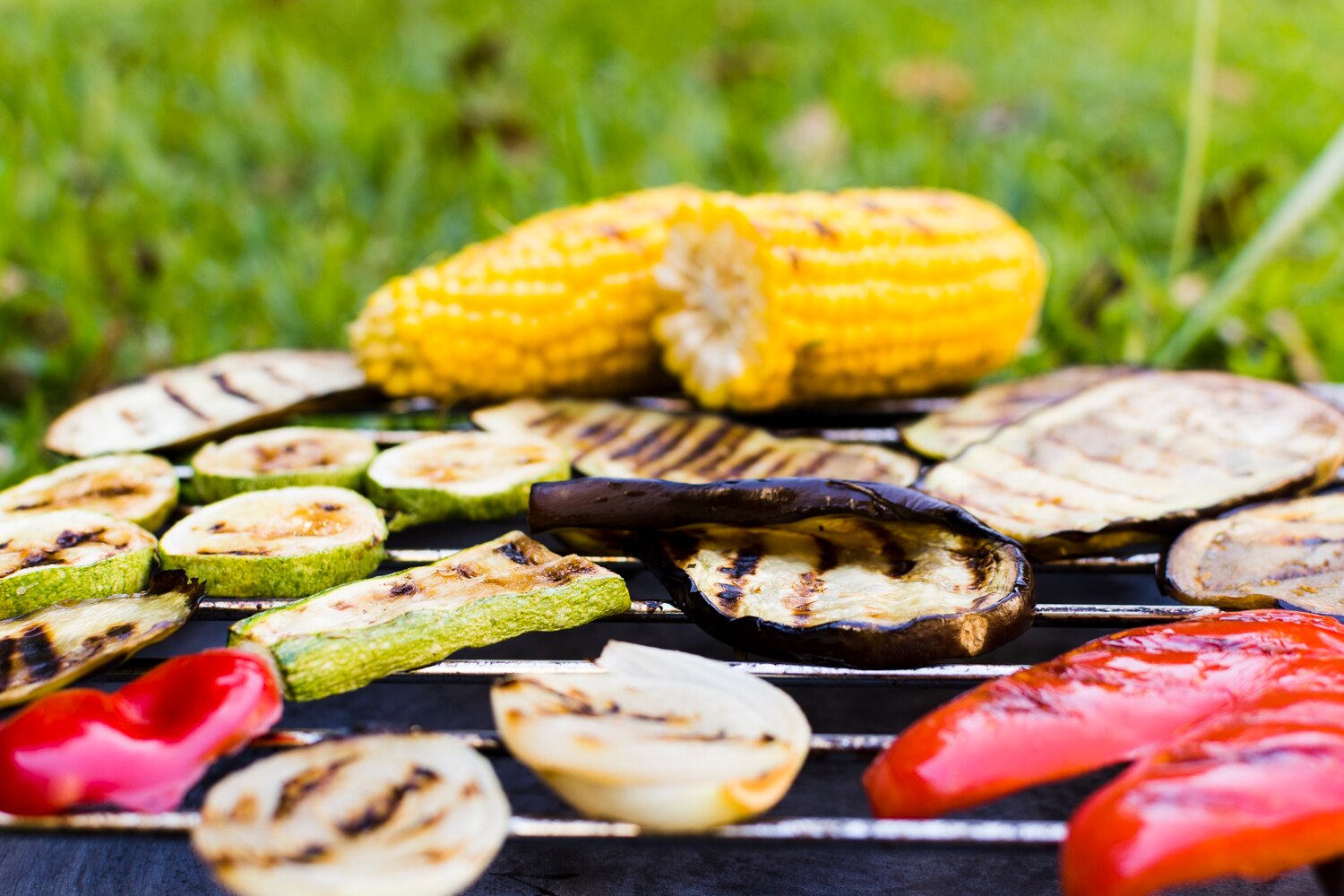 Húsmentes grillezés zöldségekkel és alternatív fehérjékkel